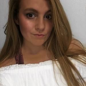 Meet your Posher, Dakota